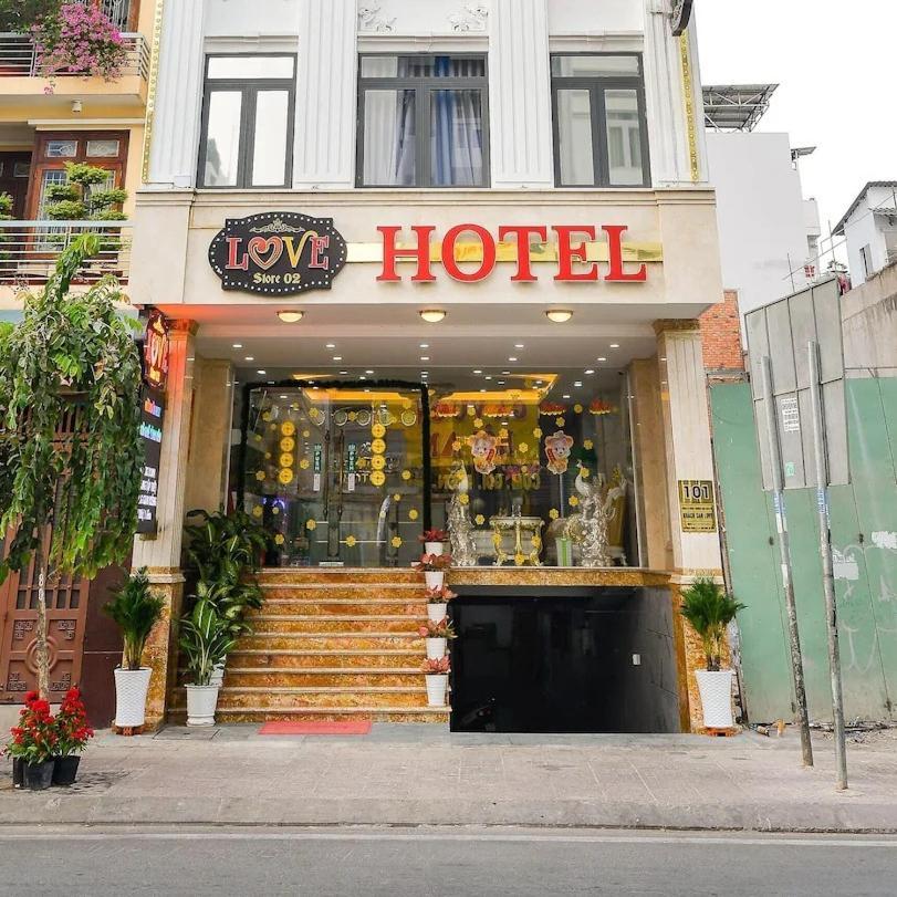 Love Hotel Airport Хошимин Экстерьер фото